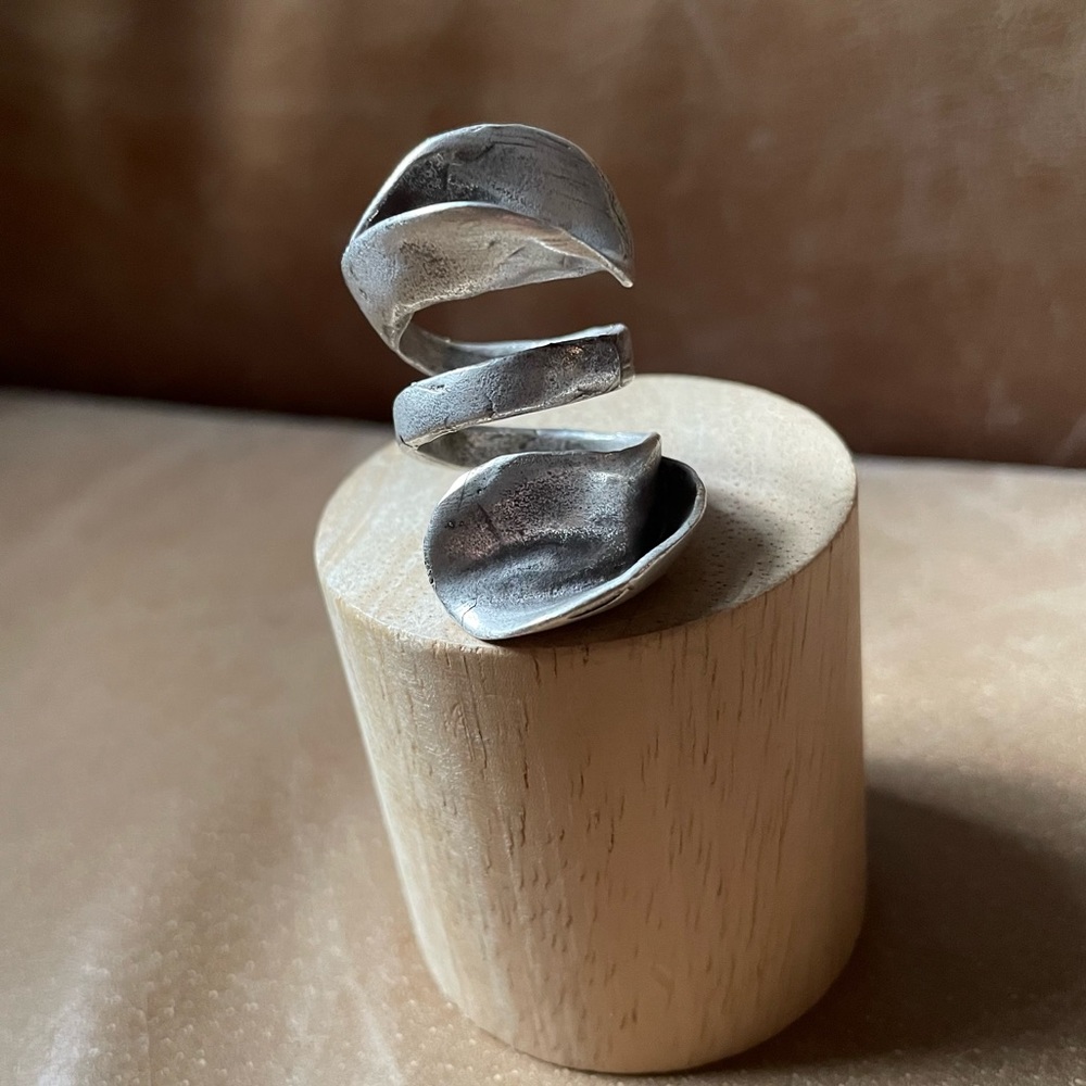Chunky statement brass wrap adjustable natural organic ring sculptural silver - Picture 1 of 8